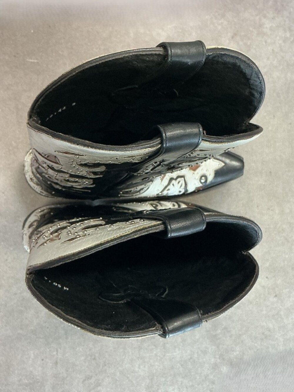LUCCHESE size 10b Studded Scarlet Black & Natural Inlay - Picture 5 of 7